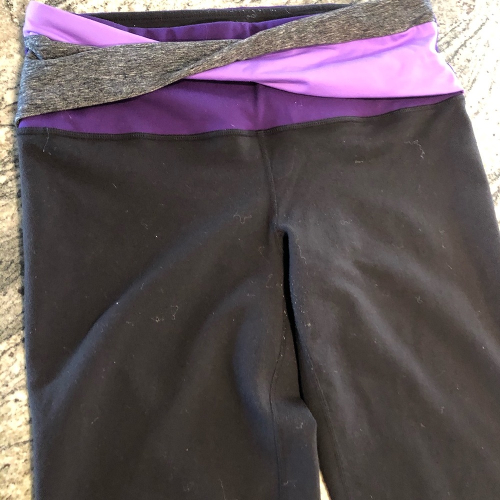 Lululemon yoga pants.  Used sz 8 tall?